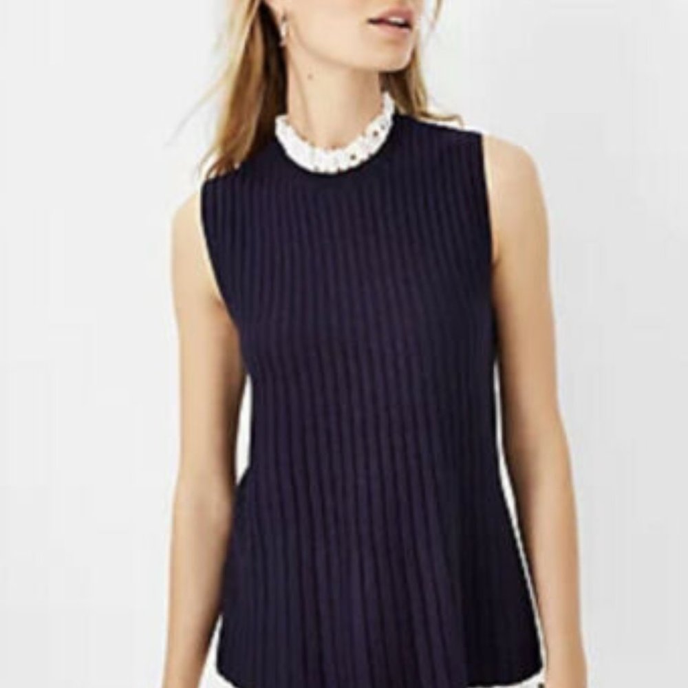 NWT Ann Taylor Eyelet Collar Sleeveless Sweater Shell Navy Blue/White Sz XS